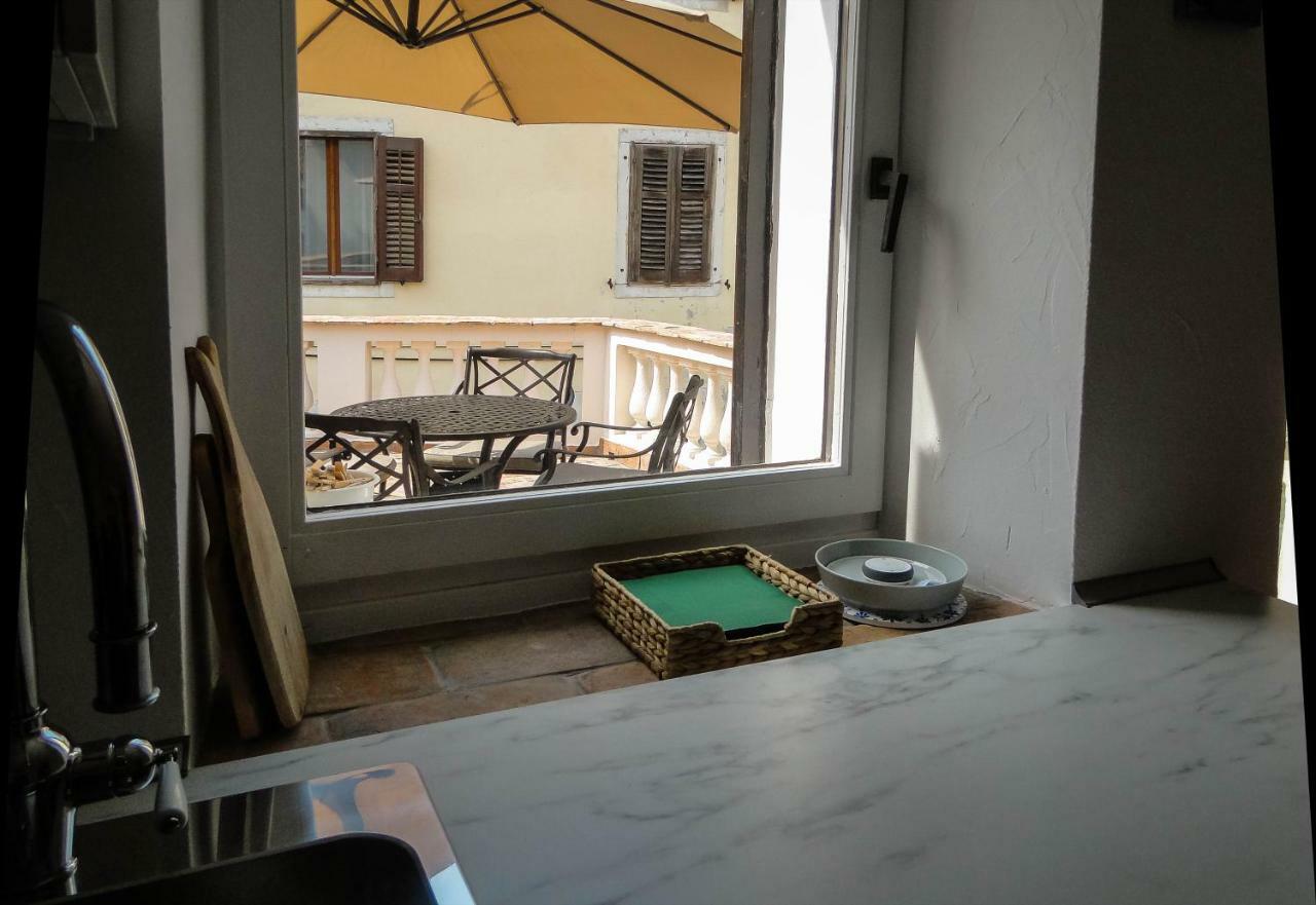 Apartma Na Terasi Izola Buitenkant foto